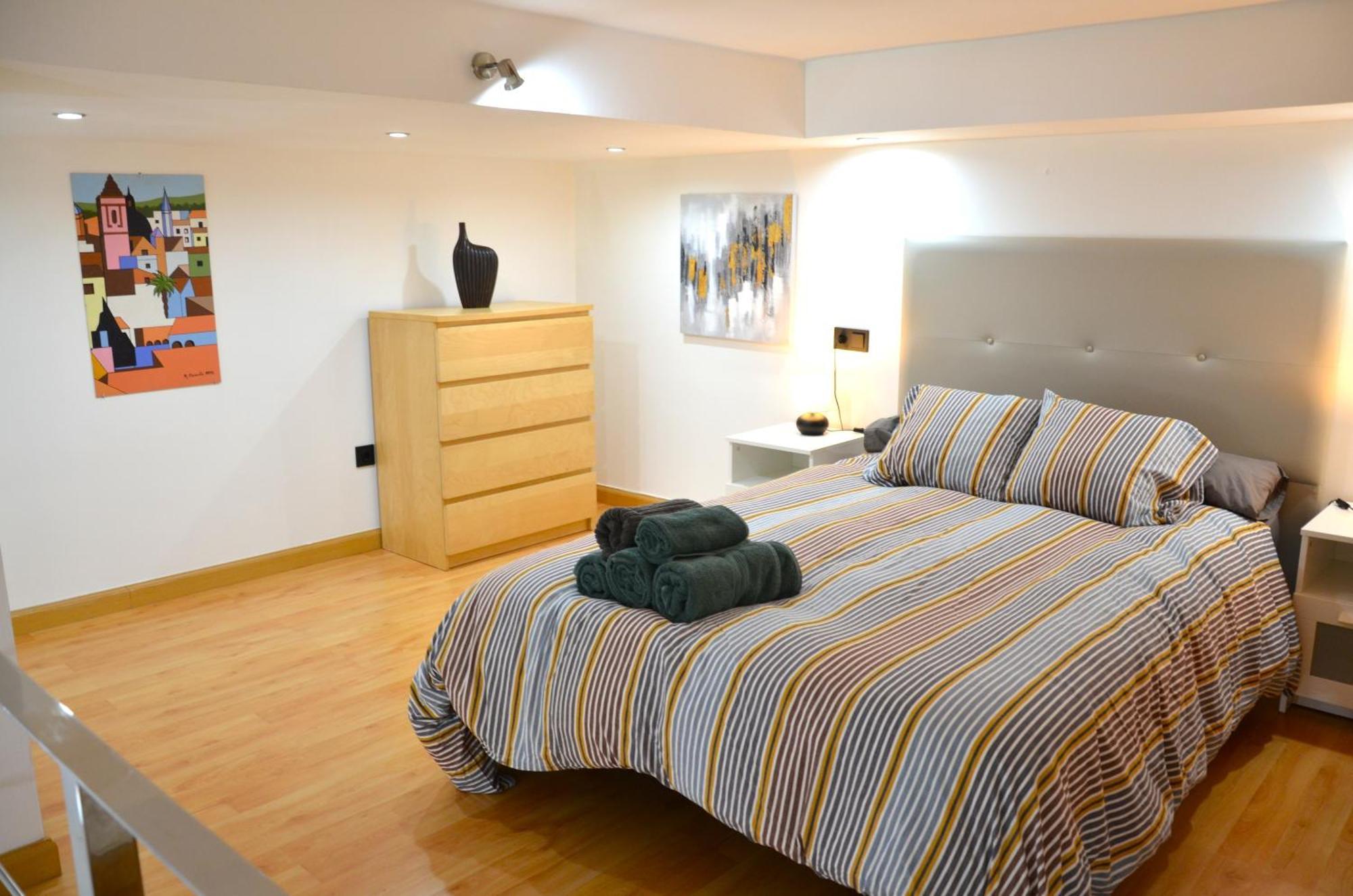 Apartamento Candalex En Malaga Bagian luar foto