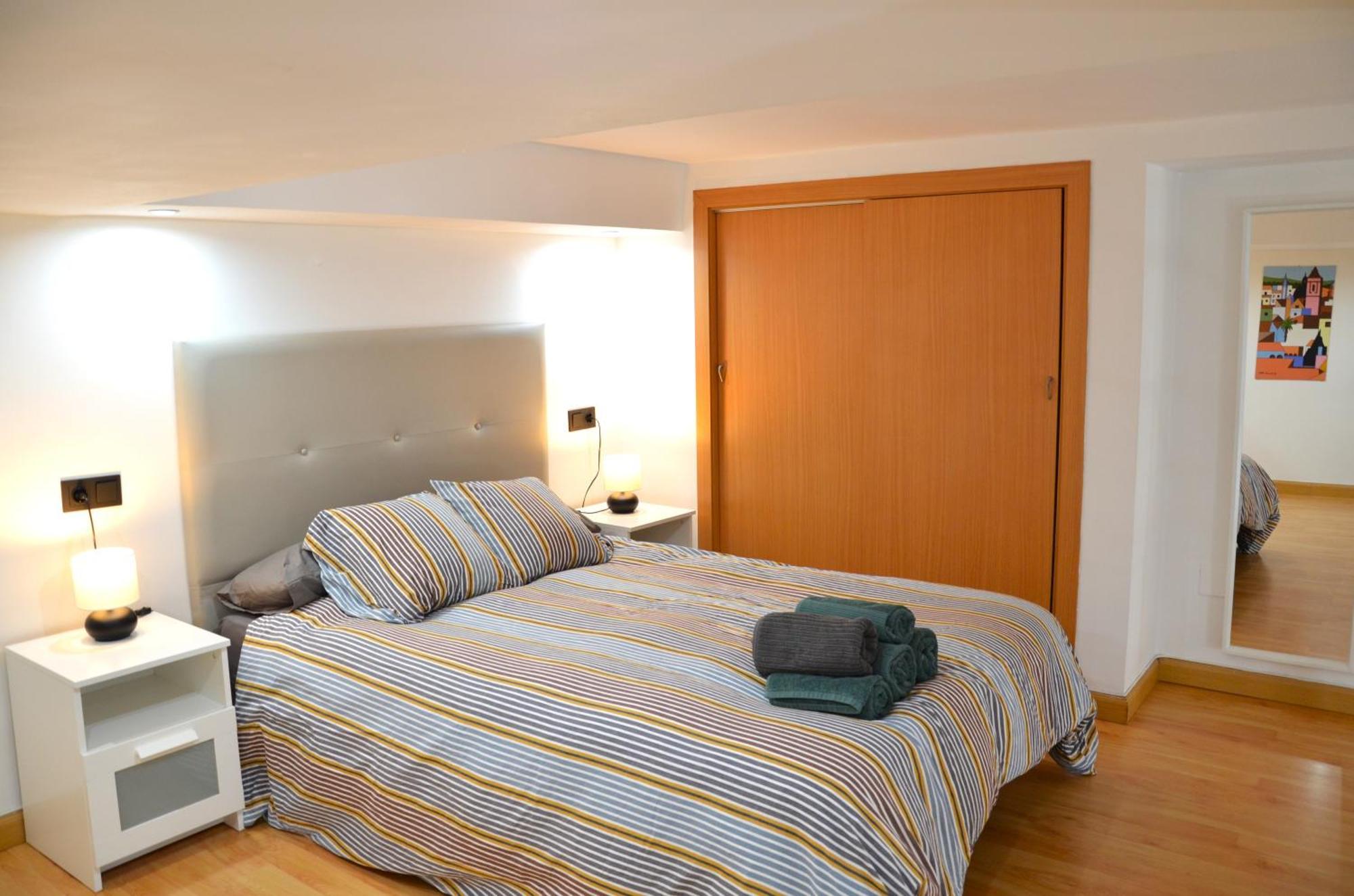 Apartamento Candalex En Malaga Bagian luar foto